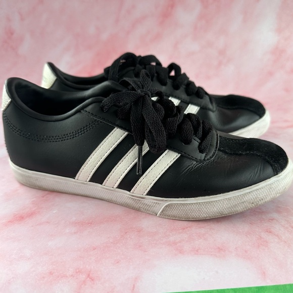 ADIDAS Women's Courtset B74560 White Black Lace-Up Sneaker Shoes Size 5 - Picture 8 of 15